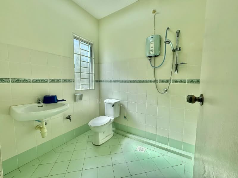 Apartment for Sale at MJC Courtyard Sanctuary - Jeno Tan - Bathroom - PropertyGuru.com.my