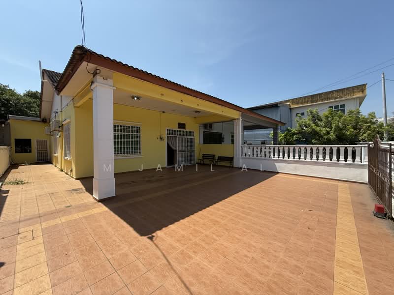 Semi-Detached House for Rent in Pusat Perniagaan Bakri (Muar) - M Jamil Ali - PropertyGuru.com.my