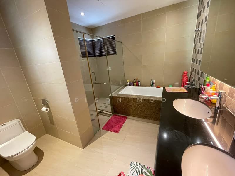 Semi-Detached House for Sale in Riverview Kemensah (Melawati) - Welson Moo - Bathroom - PropertyGuru.com.my