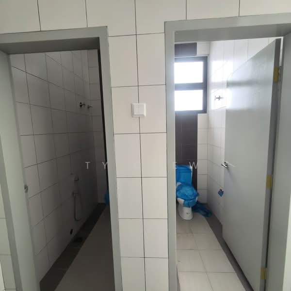 Shop / Office untuk Disewa di Seksyen 35 (Shah Alam) - TY Chew - Bathroom - PropertyGuru.com.my