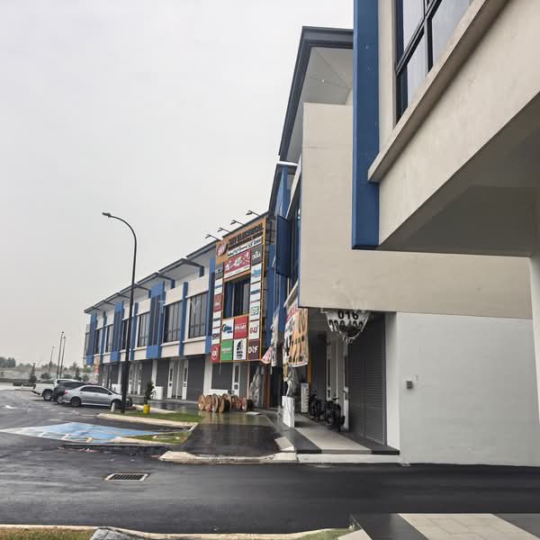 Shop / Office untuk Disewa di Seksyen 35 (Shah Alam) - TY Chew - Exterior - PropertyGuru.com.my