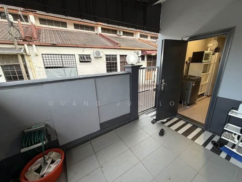 1-storey Terraced House for Sale in Taman Molek (Johor Bahru) - Guang Jun Loh - PropertyGuru.com.my