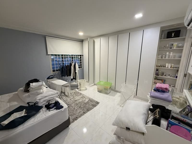 1-storey Terraced House for Sale in Taman Molek (Johor Bahru) - Guang Jun Loh - PropertyGuru.com.my