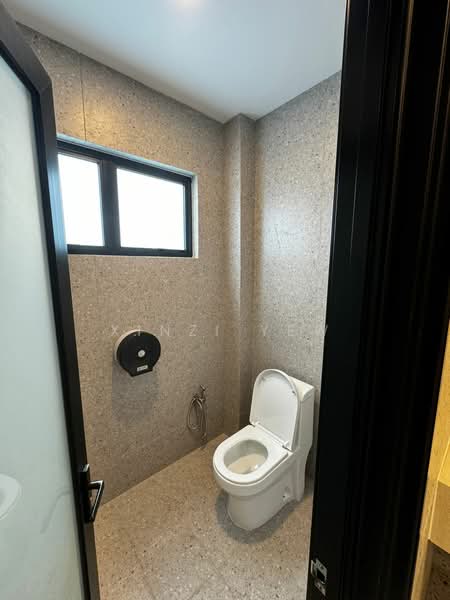 Pejabat untuk Disewa di Batu Caves (Selangor) - Xinzi Yew - Bathroom - PropertyGuru.com.my
