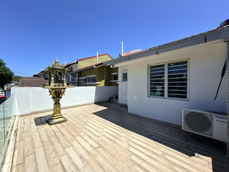 2-storey Terraced House for Sale in Rawang Perdana 2 (Rawang) - SK Luk - Exterior - PropertyGuru.com.my