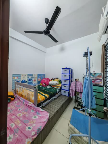 Rumah Teres 2-Tingkat untuk Dijual di Taman Scientex Senai (Senai) - Jayden Ng - Bedroom - PropertyGuru.com.my