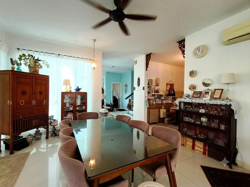 Bungalow House untuk Dijual di Bukit Kemuning (Shah Alam) - Norfazilah Binti Mohd Saad - Dining Room - PropertyGuru.com.my