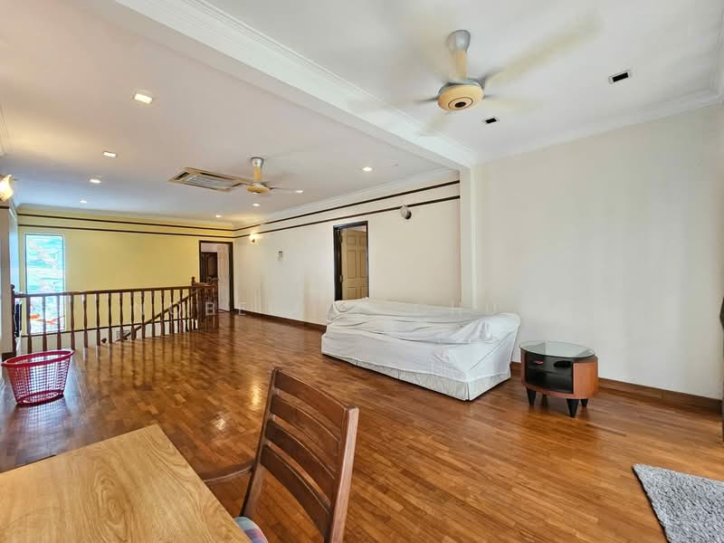 Semi-Detached House for Sale in Seksyen 13 (Shah Alam) - Nobeille Chung - Living Room - PropertyGuru.com.my