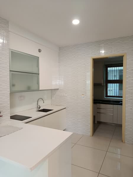 Condominium for Rent at The LIGHT COLLECTION I - Su Sim - Kitchen - PropertyGuru.com.my