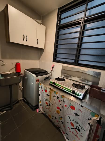 Condominium for Rent at Residensi Zamrud - Jaynee Chin - Kitchen - PropertyGuru.com.my