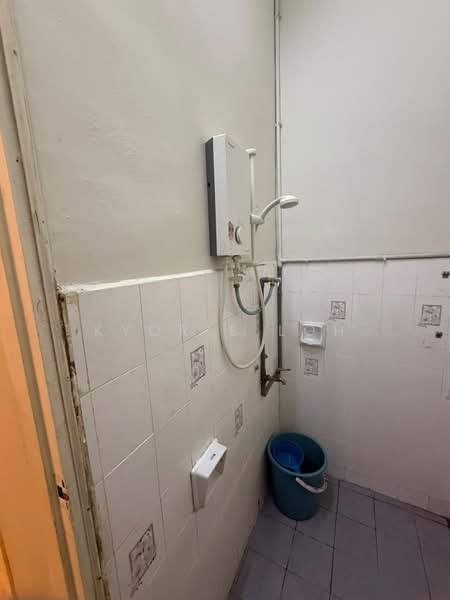 Rumah Teres 1-Tingkat untuk Disewa di Perling (Johor) - Kyoris Loh - Bathroom - PropertyGuru.com.my
