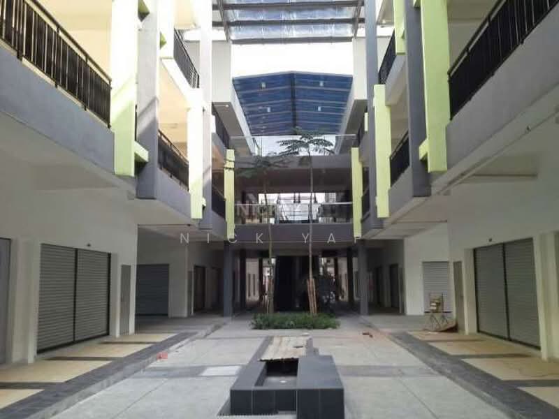 Shop / Office for Sale in Aman Perdana, Klang Sentral Bus Stop (Setia Alam) - Nick Yap - PropertyGuru.com.my