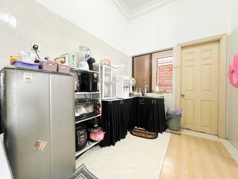 Apartment for Sale at Kristal Villa - Samantha Chang - Kitchen - PropertyGuru.com.my