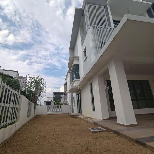 Rumah Teres 3-Tingkat untuk Dijual di Shah Alam (Selangor) - David Ng - PropertyGuru.com.my