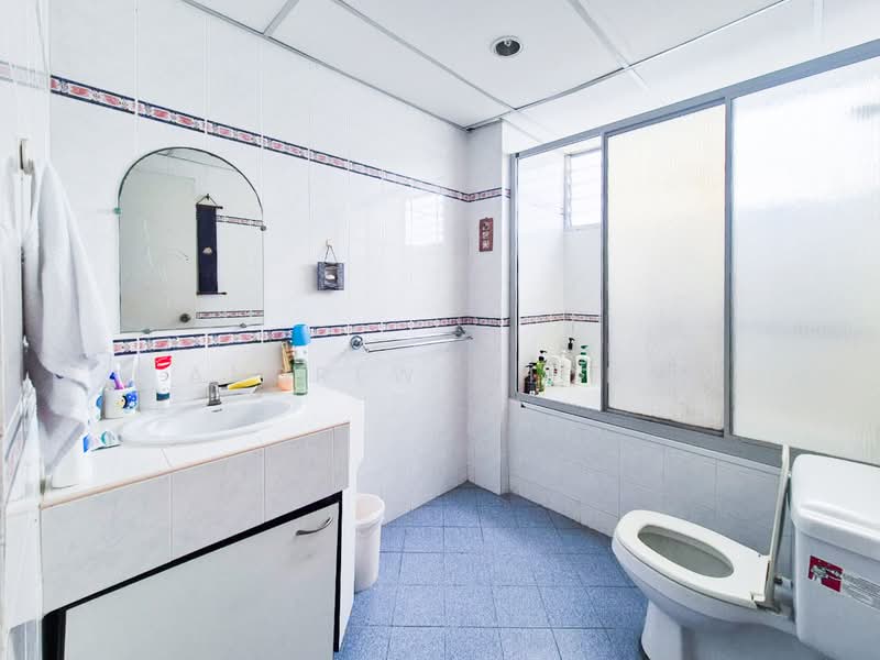 Kondominium untuk Dijual di Twin Towers - Andrew Chong - Bathroom - PropertyGuru.com.my