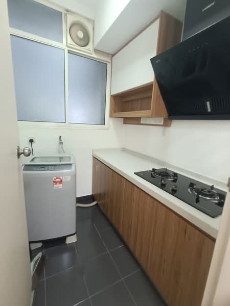 Kondominium untuk Disewa di D'Nuri Residence @ Desa Petaling - L.T Tan - Kitchen - PropertyGuru.com.my