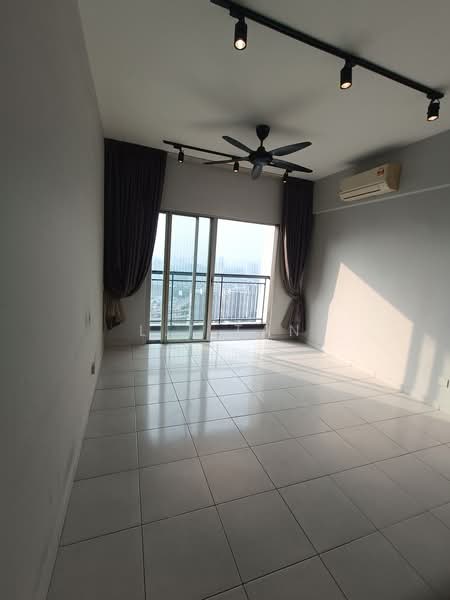 Kondominium untuk Disewa di D'Nuri Residence @ Desa Petaling - L.T Tan - Balcony - PropertyGuru.com.my