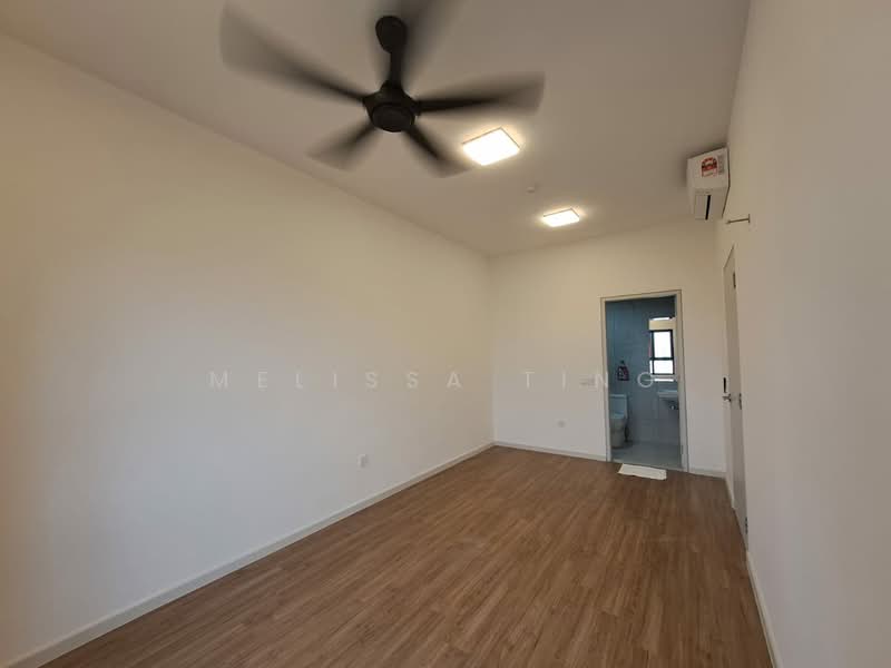 Kediaman Servis untuk Disewa di Subang Jaya City Centre (SJCC) : Teja - Melissa Ting - Bathroom - PropertyGuru.com.my