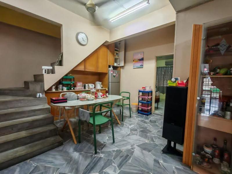 Rumah Teres 1.5-Tingkat untuk Dijual di Kepong Baru (Kepong) - Tess Tan - Kitchen - PropertyGuru.com.my