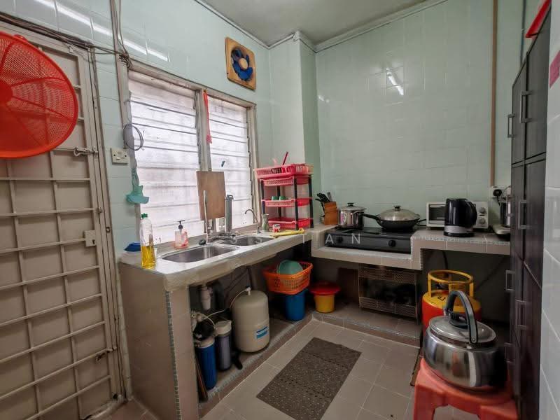 Rumah Teres 1.5-Tingkat untuk Dijual di Kepong Baru (Kepong) - Tess Tan - Kitchen - PropertyGuru.com.my