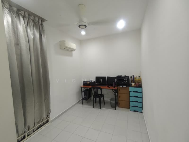 Condominium for Sale at T-Parkland - Victor So - 2rd Bedroom - PropertyGuru.com.my