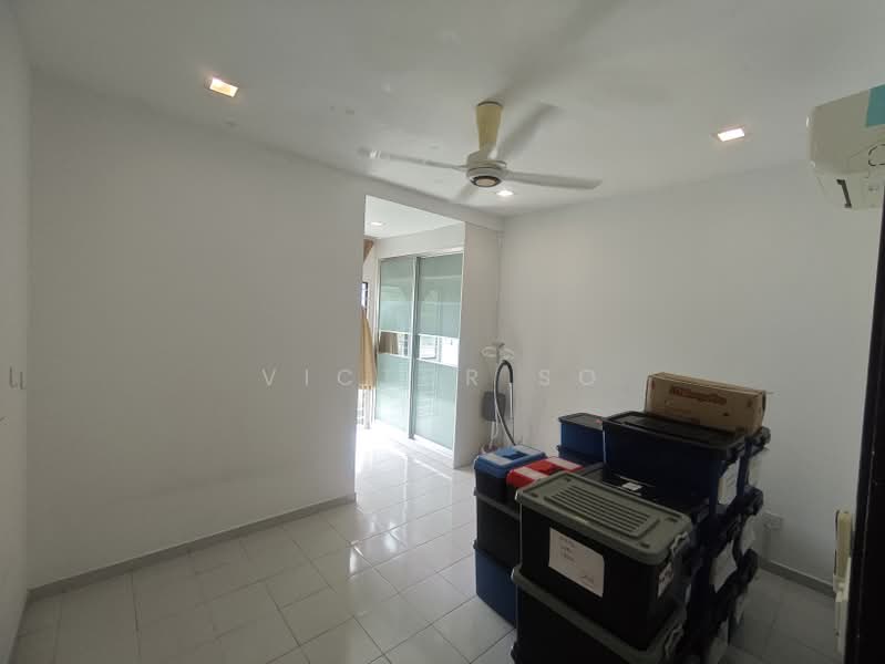 Condominium for Sale at T-Parkland - Victor So - 2nd Bedroom - PropertyGuru.com.my