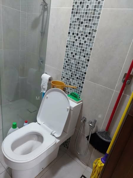 Kondominium untuk Disewa di Queens Residences Q2 @ Queens Waterfront - Ms Goh . - Bathroom - PropertyGuru.com.my