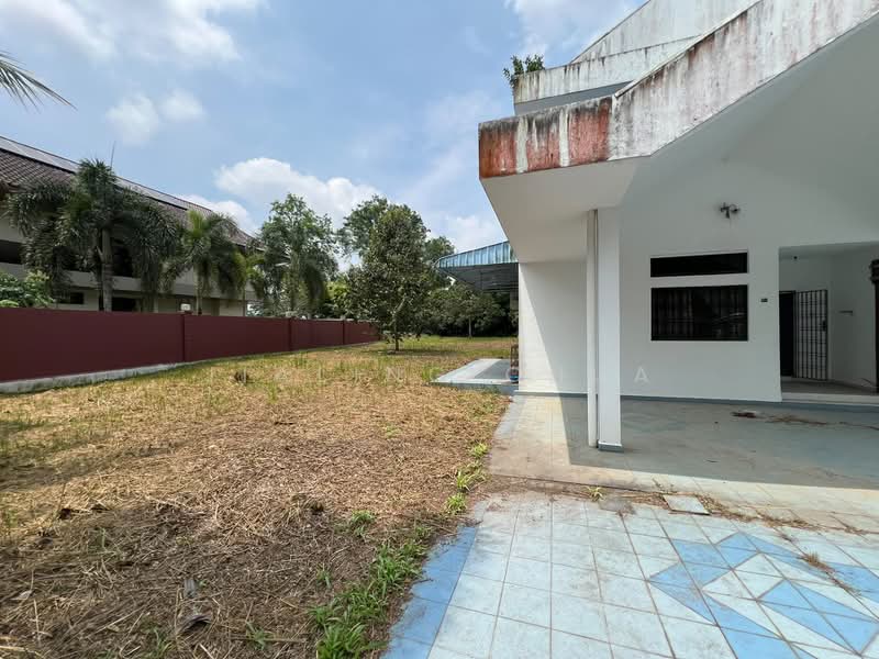 Bungalow House for Sale in Senai (Kulai) - Jialing Chua - PropertyGuru.com.my