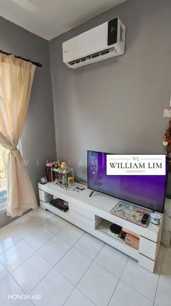 Pangsapuri untuk Dijual di Relau Vista Apartment - William Lim - Living Room - PropertyGuru.com.my