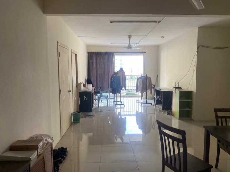 Kondominium untuk Dijual di Platinum Lake PV 15 - Yanny Siow - Living Room - PropertyGuru.com.my