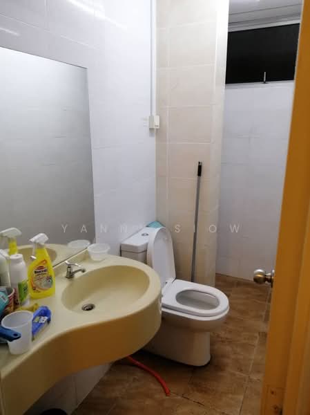 Kondominium untuk Dijual di Platinum Lake PV 15 - Yanny Siow - Bathroom - PropertyGuru.com.my