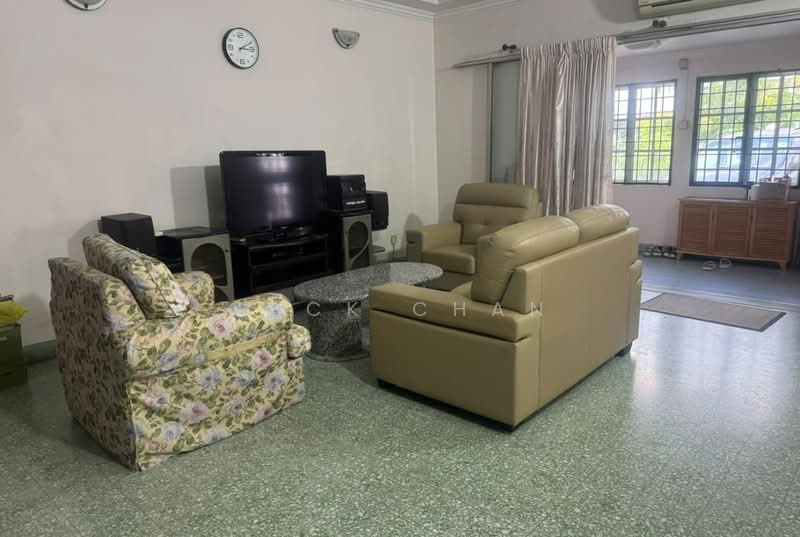 Rumah Teres untuk Dijual di SS 21, Damansara Utama (Petaling Jaya) - Jack Chan - Living Room - PropertyGuru.com.my