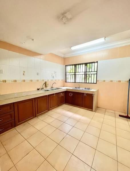 Rumah Teres untuk Dijual di Bandar Botanic (Klang) - Koo Ying Kang - Kitchen - PropertyGuru.com.my