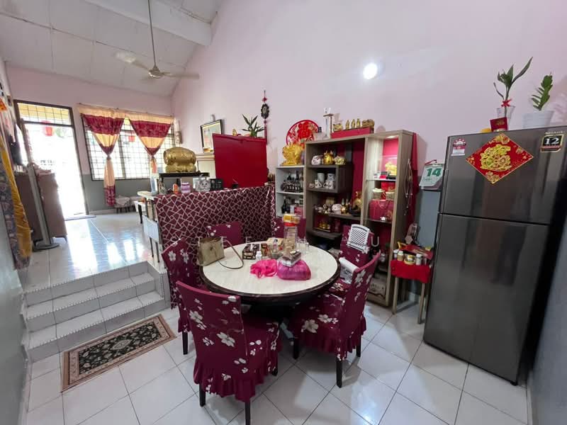 Rumah Teres 1-Tingkat untuk Dijual di Masai (Johor) - Stefan Yu - Dining Room - PropertyGuru.com.my