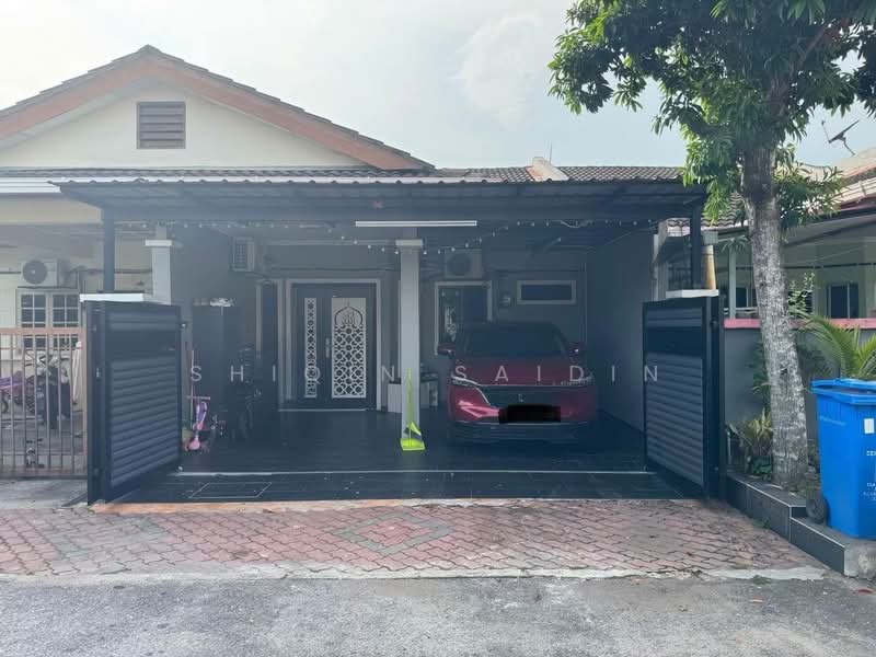 Rumah Teres 1-Tingkat untuk Dijual di Seksyen 30 (Shah Alam) - Shiqin Saidin - Exterior - PropertyGuru.com.my
