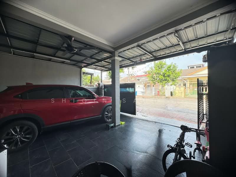Rumah Teres 1-Tingkat untuk Dijual di Seksyen 30 (Shah Alam) - Shiqin Saidin - Exterior - PropertyGuru.com.my