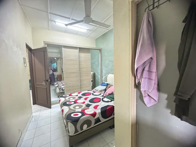 Rumah Teres 1-Tingkat untuk Dijual di Seksyen 30 (Shah Alam) - Shiqin Saidin - Bedroom - PropertyGuru.com.my