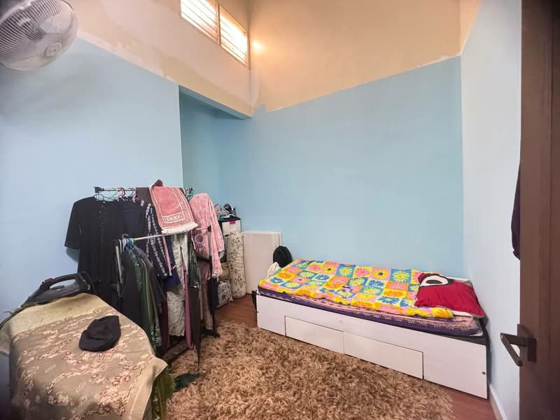 Rumah Teres 1-Tingkat untuk Dijual di Seksyen 30 (Shah Alam) - Shiqin Saidin - Bedroom - PropertyGuru.com.my