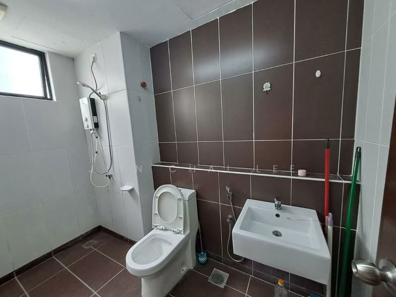 Service Residence for Sale at The Garden Residences - Jiin Chai Lee - Bathroom - PropertyGuru.com.my