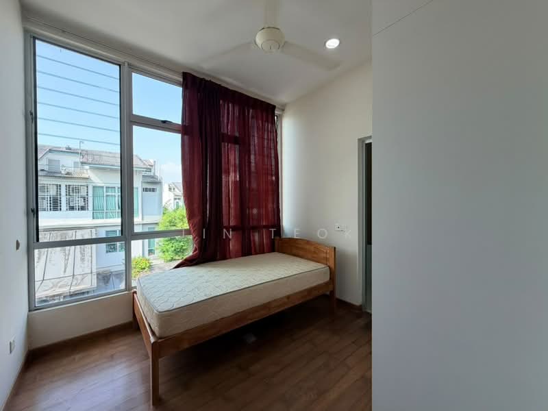 Rumah Bandar untuk Disewa di Taman Sutera Utama (Skudai) - Jin Teok - Bedroom - PropertyGuru.com.my