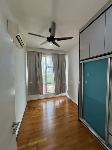 Kondominium untuk Dijual di Urbana Residences - Wayne Yong - Bedroom - PropertyGuru.com.my