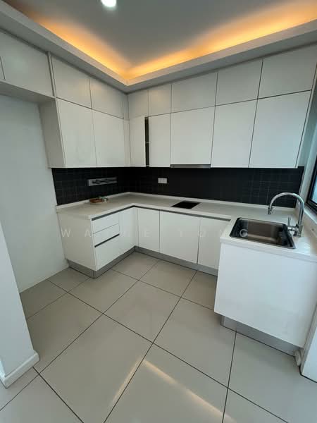Kondominium untuk Dijual di Urbana Residences - Wayne Yong - Kitchen - PropertyGuru.com.my