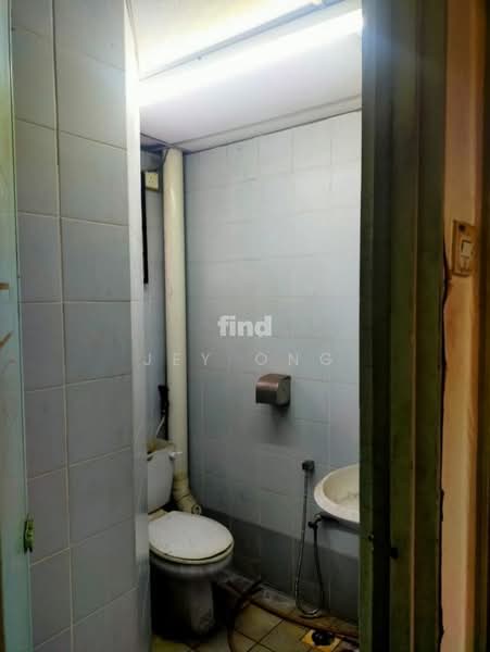 Shop for Rent in Butterworth (Penang) - Jey Ong - Bathroom - PropertyGuru.com.my