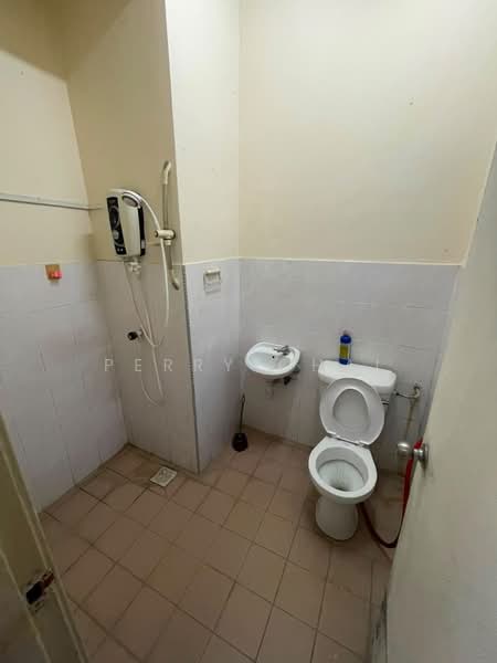Rumah Bandar untuk Disewa di Petaling Jaya (Selangor) - Perry Chai - Bathroom - PropertyGuru.com.my