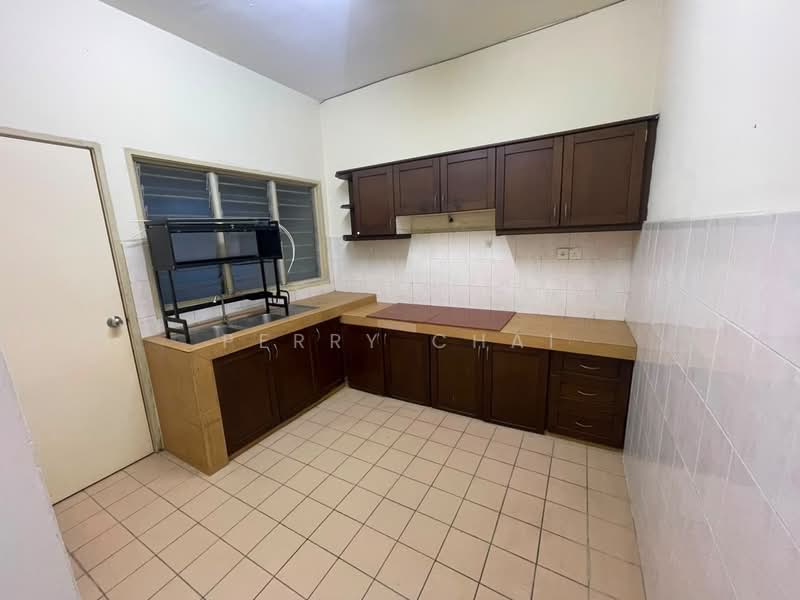 Rumah Bandar untuk Disewa di Petaling Jaya (Selangor) - Perry Chai - Kitchen - PropertyGuru.com.my