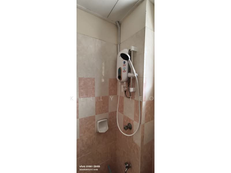 Rumah Teres untuk Disewa di Bandar Botanic (Klang) - Kelly Teo - Bathroom - PropertyGuru.com.my