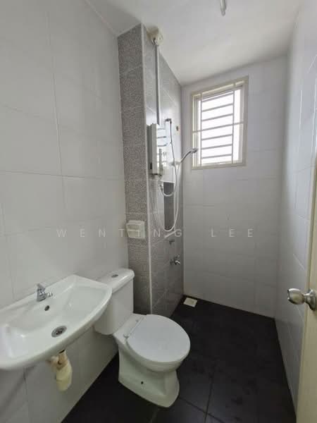 2-storey Terraced House for Sale in Taman Desa Tebrau (Tebrau) - Wenting Lee - Bathroom - PropertyGuru.com.my