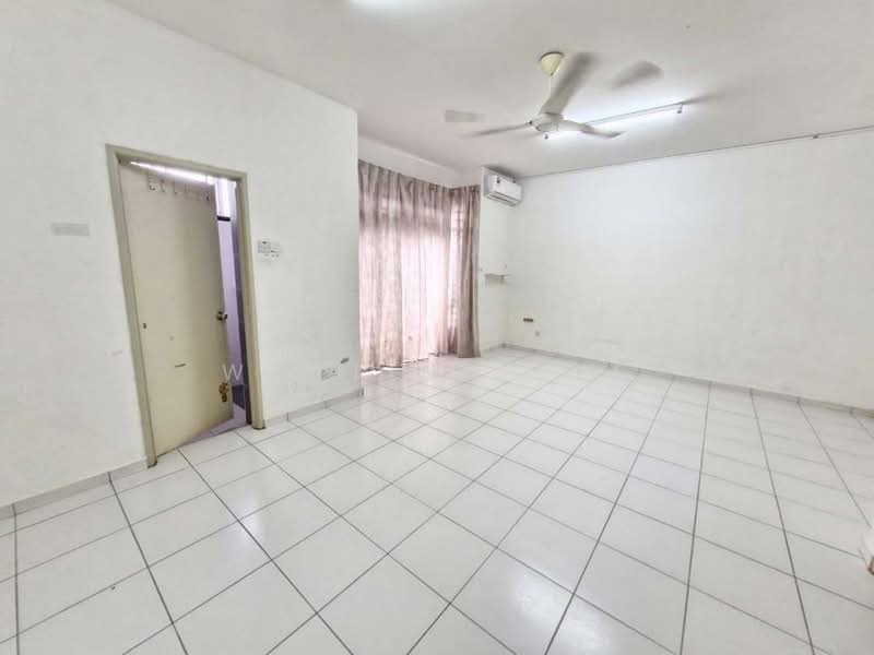 2-storey Terraced House for Sale in Taman Desa Tebrau (Tebrau) - Wenting Lee - Living Room - PropertyGuru.com.my