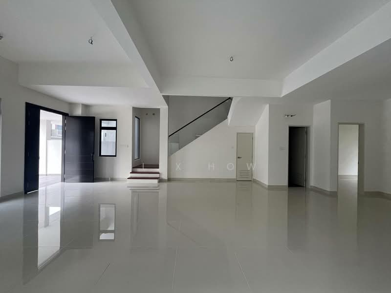 Rumah Berkembar untuk Dijual di Taman Sutera Utama (Skudai) - Alex How - Living Room - PropertyGuru.com.my