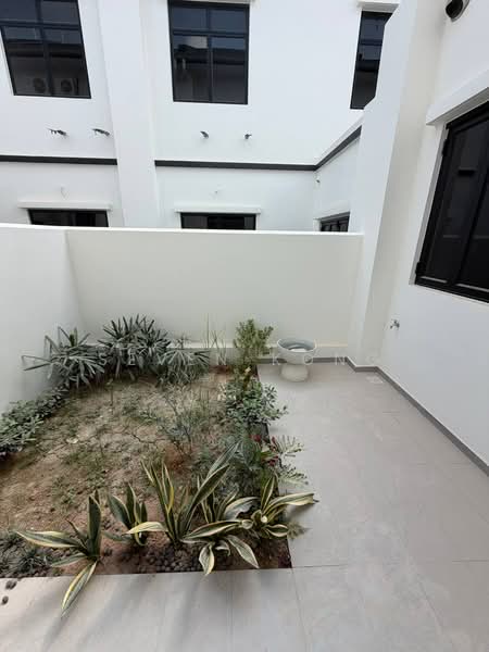 Cluster House for Sale in Eco Botanic (Iskandar Puteri (Nusajaya)) - Seven Kong - Exterior - PropertyGuru.com.my